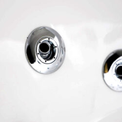 vidalux wb89 deluxe 1400 x 1400 corner whirlpool & airspa bath