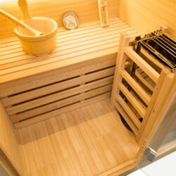 1 person nordic traditional sauna