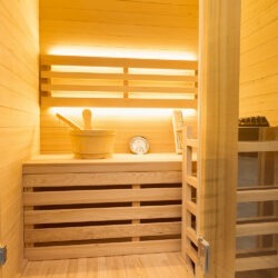 1 person nordic traditional sauna