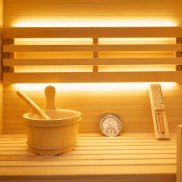 1 person nordic traditional sauna
