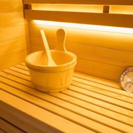 4 person nordic traditional sauna