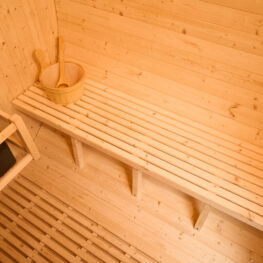 4 6 person traditional barrel sauna