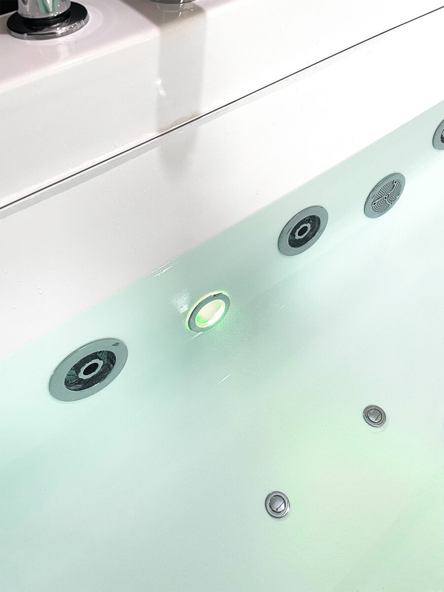 wb44 deluxe waterfall 1700 x 850 whirlpool & airspa bath wb44 deluxe waterfall 1700 x 850 whirlpool & airspa bath